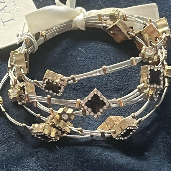 Black & Crystal Clover  Multistrand Bracelet NWTs. - Picture 1 of 7